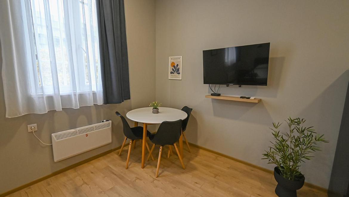 Big Studio Apt.On Liberty Square Tbilisi Eksteriør bilde